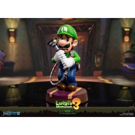 first 4 figure Luigi's mansion 3 - luigi figure standard edition