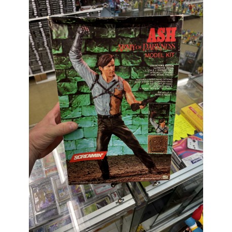 Figurine MARS ATTACKS target earth MODEL KIT DIORAMA SCREAMIN'